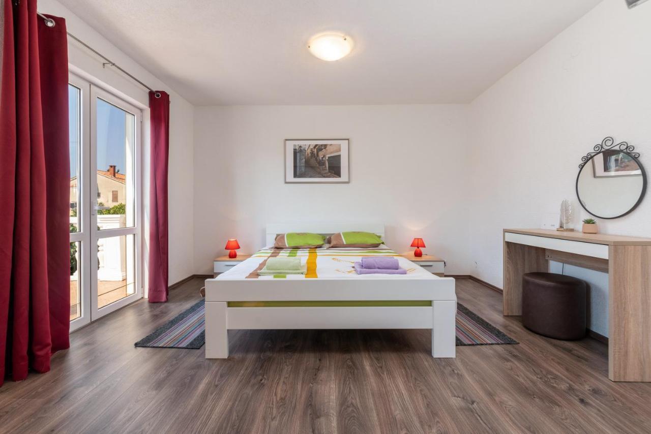 Apartments Oliva بوريتش المظهر الخارجي الصورة