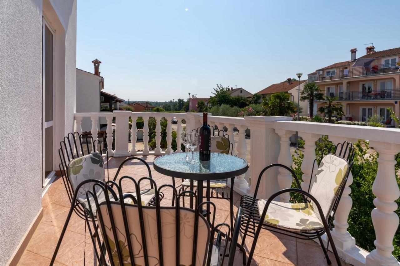 Apartments Oliva بوريتش المظهر الخارجي الصورة