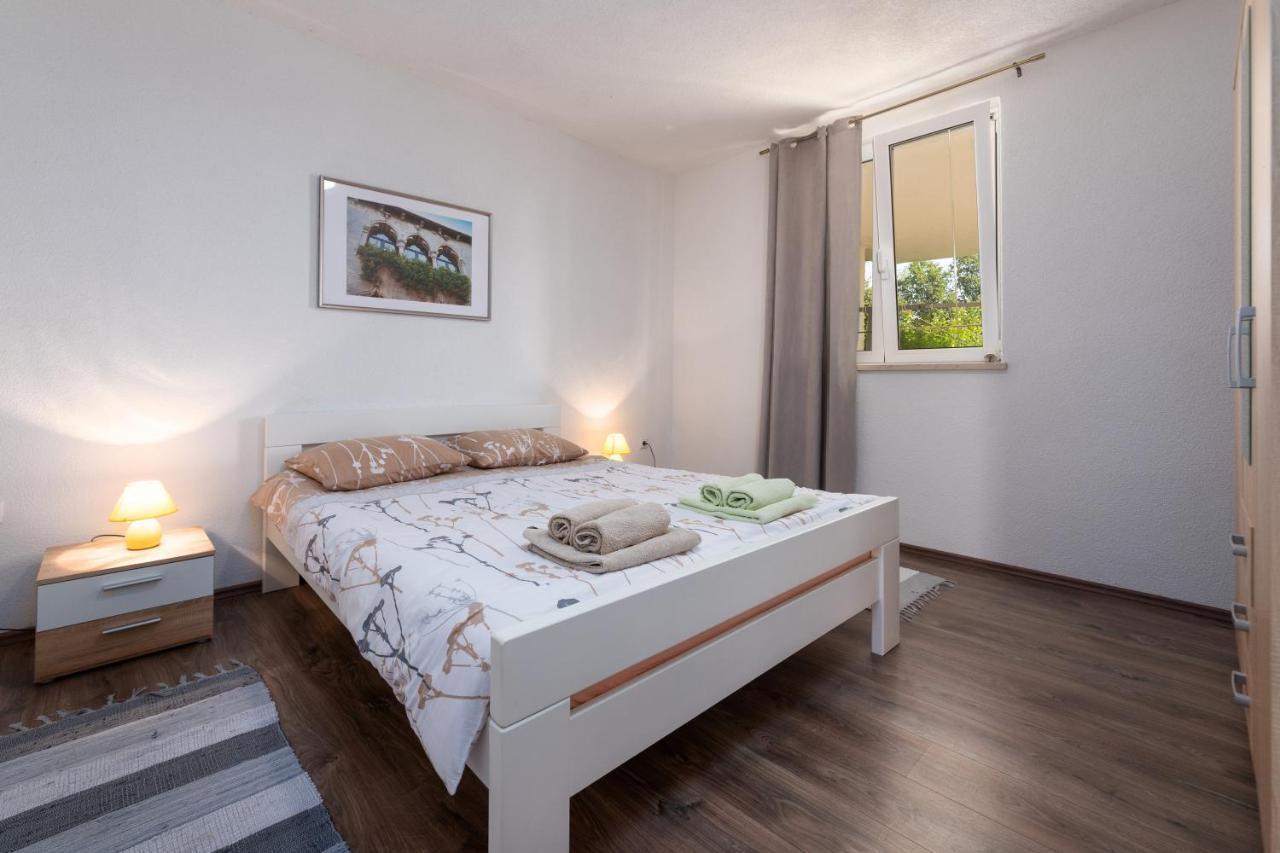 Apartments Oliva بوريتش المظهر الخارجي الصورة