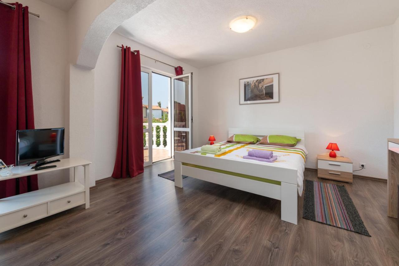 Apartments Oliva بوريتش المظهر الخارجي الصورة