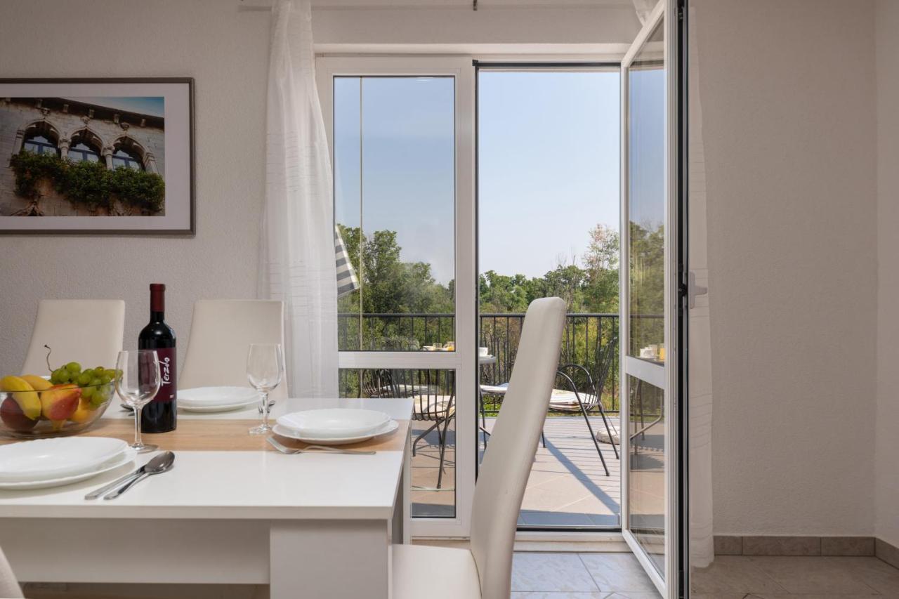 Apartments Oliva بوريتش المظهر الخارجي الصورة